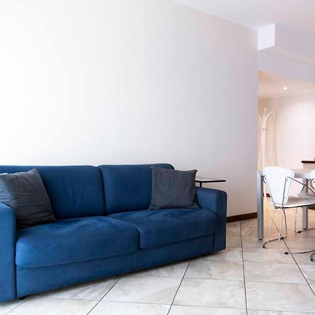 Blue Lake Arona - Cozy Apartment In City Center Exterior foto