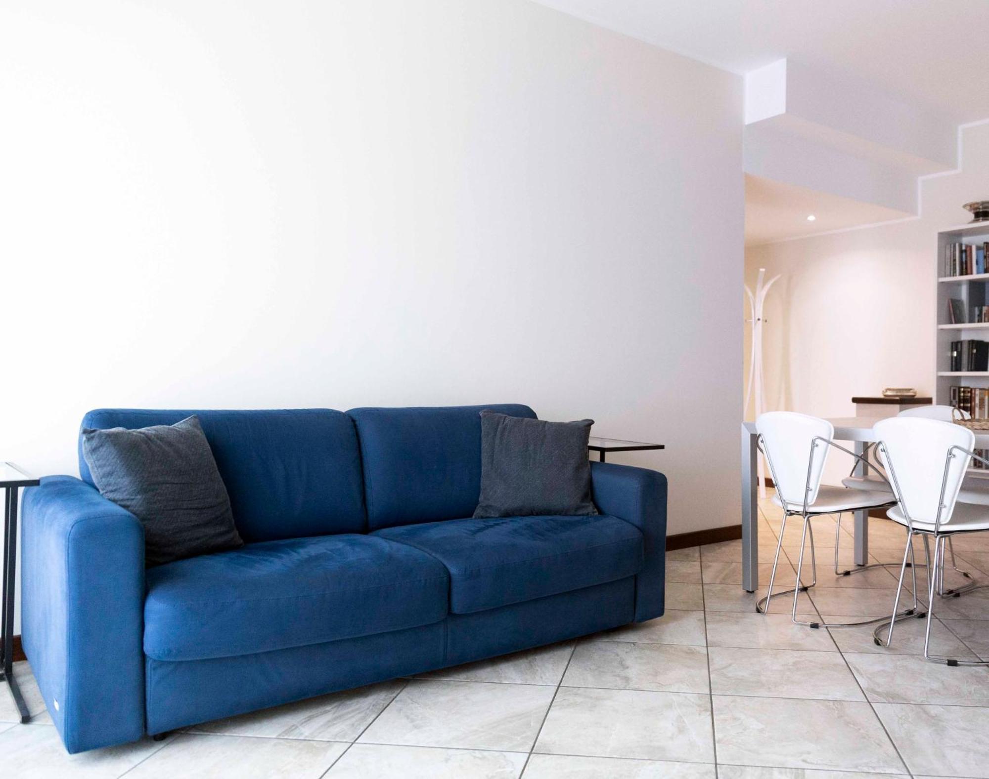 Blue Lake Arona - Cozy Apartment In City Center Exterior foto